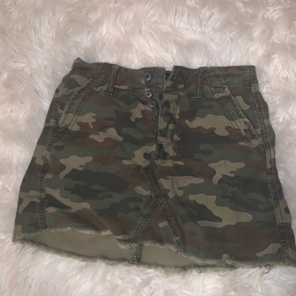 Camo american eagle mini skirt size 0